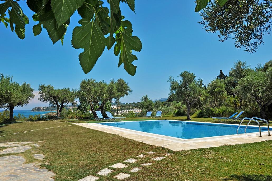 Appartement Limanaki *